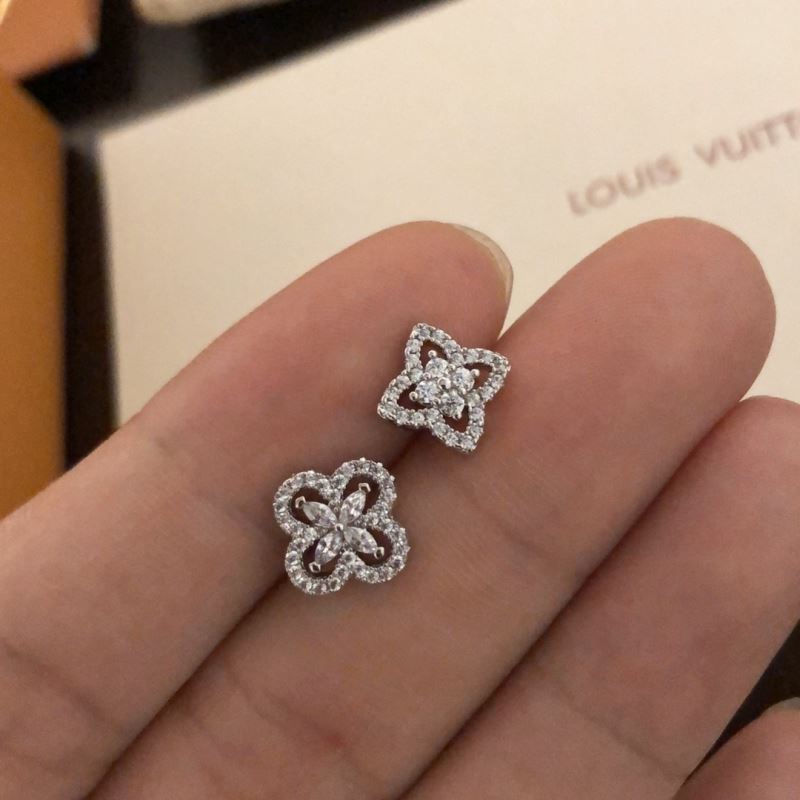 Louis Vuitton Necklaces